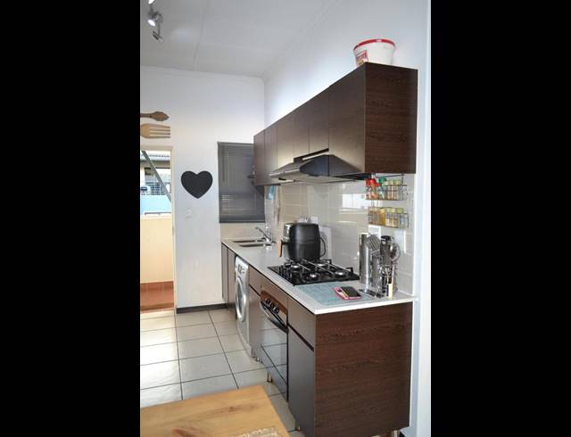 2 BEDROOM APARTMENT FOR SALE IN GREENSTONE HILL